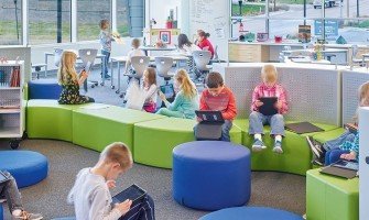 VS Vereinigte Spezialmöbelfabriken & Tarz Projelendirme: Okul ve Ofis Mobilyasında Global Ortaklık