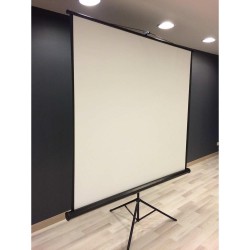 Ayaklı Projeksiyon Perdesi Ayaklı Projeksiyon Perdesi